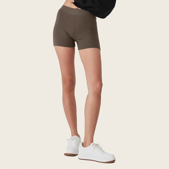 ALO Yoga Alolux High-Waist Me Time Short - Picture 2 of 6